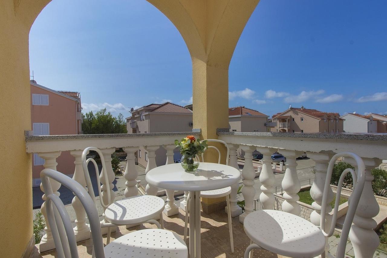 Apartments Dalibor Vodice Exterior foto